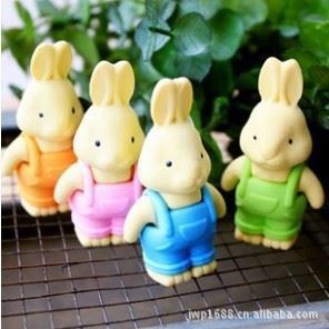 文具 q279超可爱卡通穿背带裤的兔子橡皮擦 可爱卡通橡皮擦 文具批发-横峰县宇璐玩具厂提供文具 q279超可爱卡通穿背带裤的兔子橡皮擦 可爱卡通橡皮擦 文具批发的相关介绍、产品、服务、图片、价格横峰县宇璐玩具厂、七彩小夜灯;投影灯;儿童发光玩具;儿童科教益智玩具;儿童发声发泄玩具;儿童洗澡玩具;儿童模型玩具;创业礼品;儿童文具;居家用品